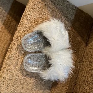 Tucker and Tate size 7 toddler shoes